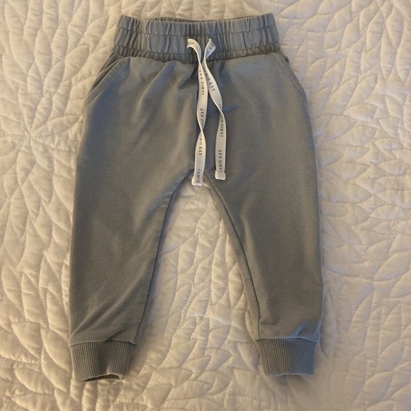 EUC Jamie Kay Wildest sweatshirt and Morgan Pant (1yr) - Picture 7 of 8
